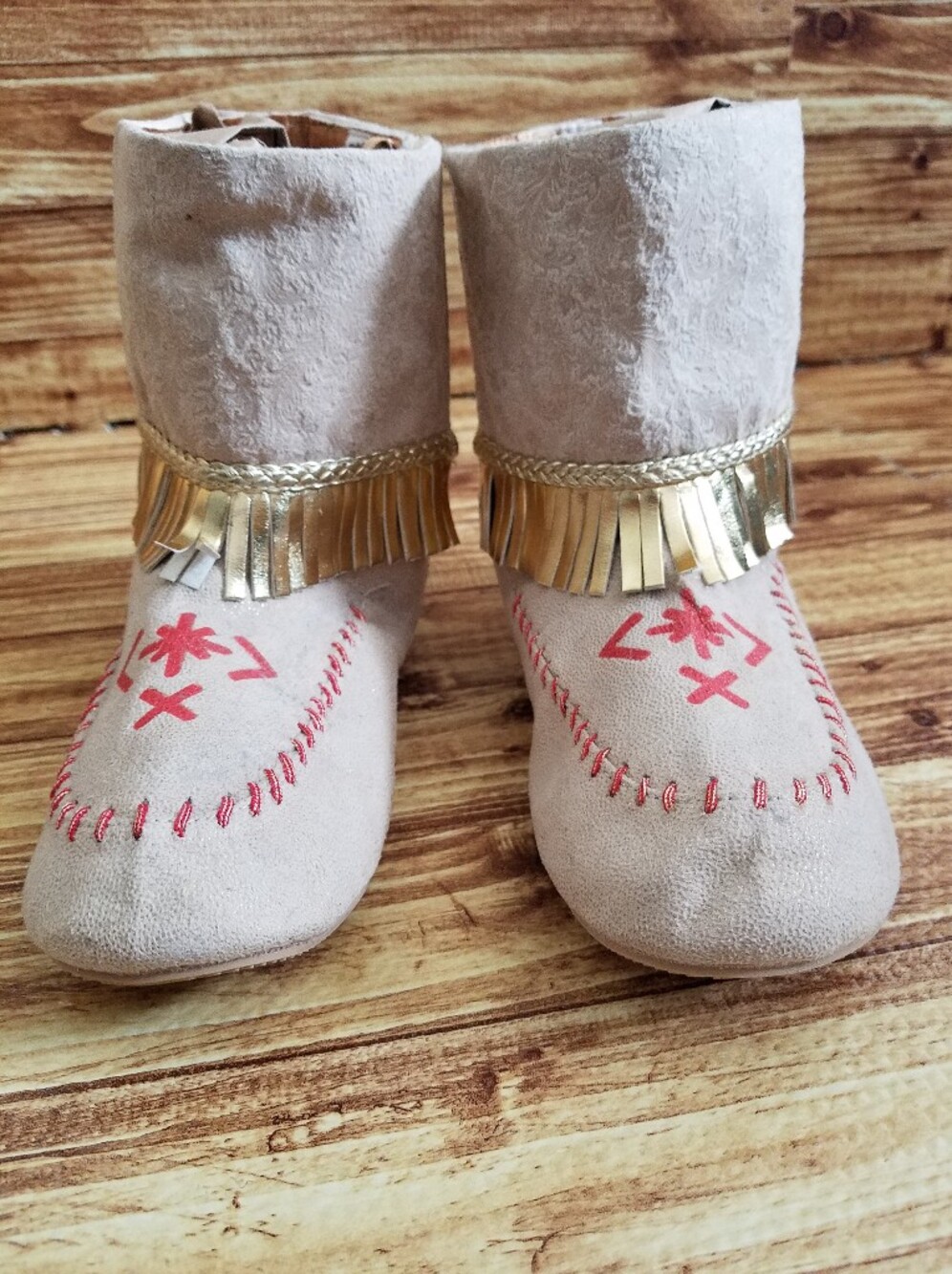 Disney Store Pocahontas Boots Girls 2/3 Shoes Moccasins Costume Halloween